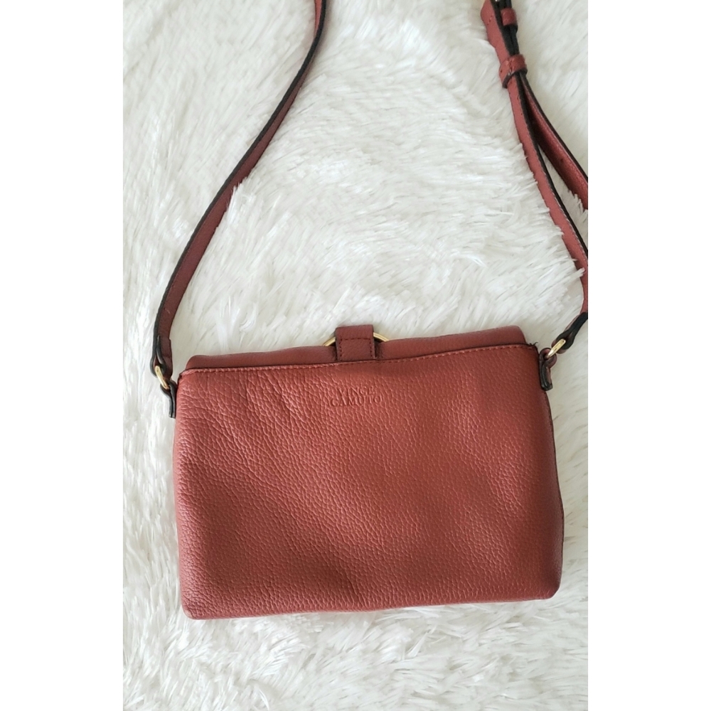 SOLD Vince Camuto Ruthi Leather Crossbody - Picture 5 of 7